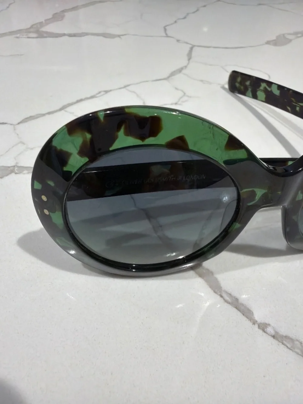 Oliver Goldsmith London manufactured by